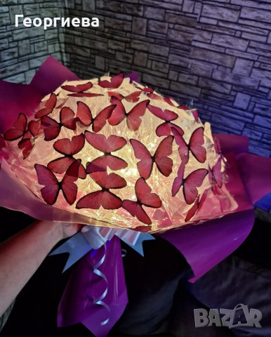 ЗАПОВЯДАЙТЕ‼️Светещи, ръчно изработени букети "DESS"🦋💐, снимка 10 - Подаръци за имен ден - 44067840