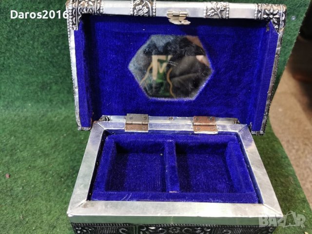 Стара кутия за бижута , снимка 7 - Антикварни и старинни предмети - 39429393