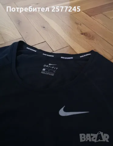 Оригинална дамска тениска  Nike размер S-M , снимка 2 - Тениски - 50272026