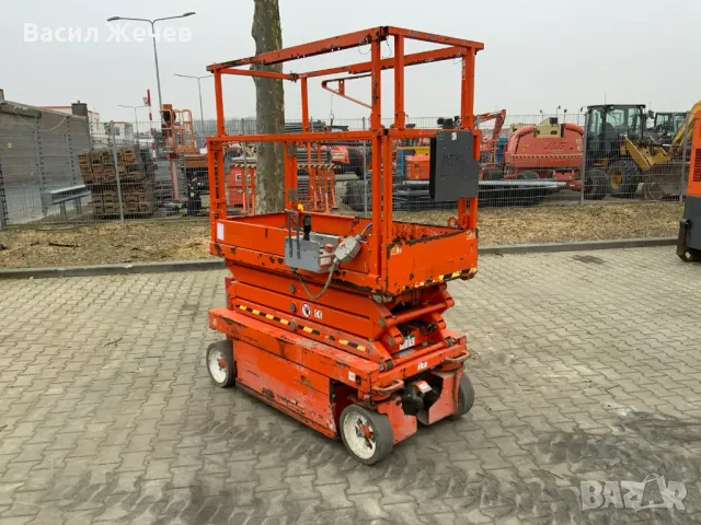 Ножична платформа SkyJack SJ III 3219 (2017), снимка 2 - Други машини и части - 50405767