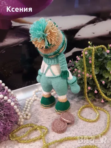 подарък за Коледа. Снежен човек с бисквити ORERO, Ръчно изработена, Плетена играчка, снимка 7 - Плюшени играчки - 48054537