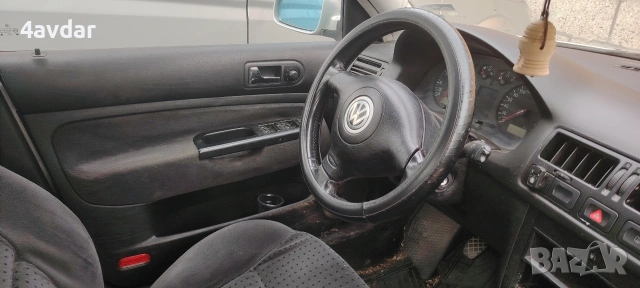 VW Bora 2.0 115 kоня, снимка 11 - Автомобили и джипове - 53134339