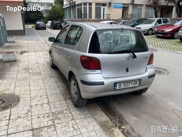 Toyota Yaris 1.3 benzin , снимка 3 - Автомобили и джипове - 54292539