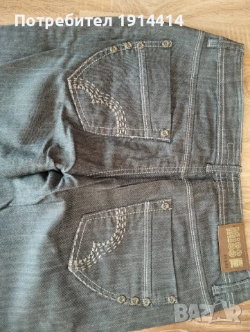 Дънки с бродерия, снимка 9 - Дънки - 50591277