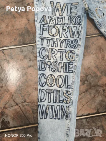 Дънки с надписи и камъни DShe, снимка 3 - Дънки - 50245190