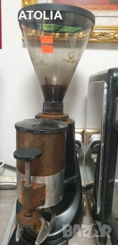 ПРОФЕСИОНАЛНА Кафе машина  La Spiziale+ кафемелачка , снимка 3 - Кафемашини - 53887836