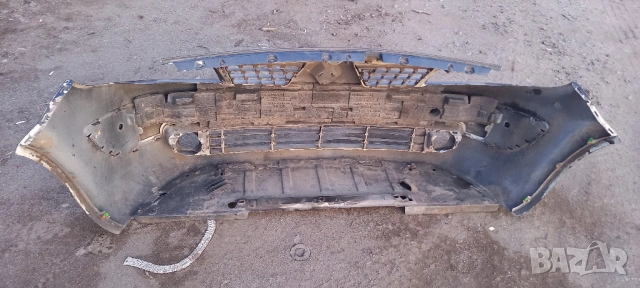 Предна броня Renault Scenic II, снимка 3 - Части - 54096496