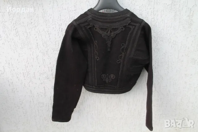 Черен вълнено   елече с гайтани, снимка 9 - Антикварни и старинни предмети - 50404210