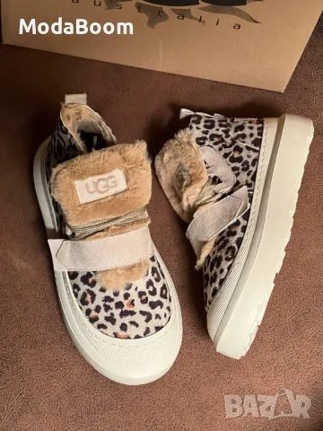 UGG дамски боти , снимка 4 - Дамски боти - 48456032