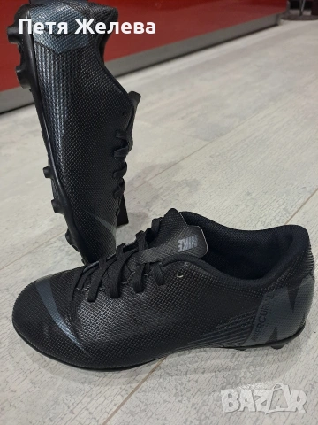 Футболни обувки NIKE -N37,5, снимка 11 - Футбол - 53266321
