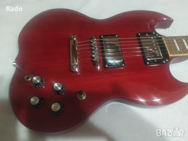 Продавам соло китара "Justin" SG, снимка 4 - Китари - 53376984