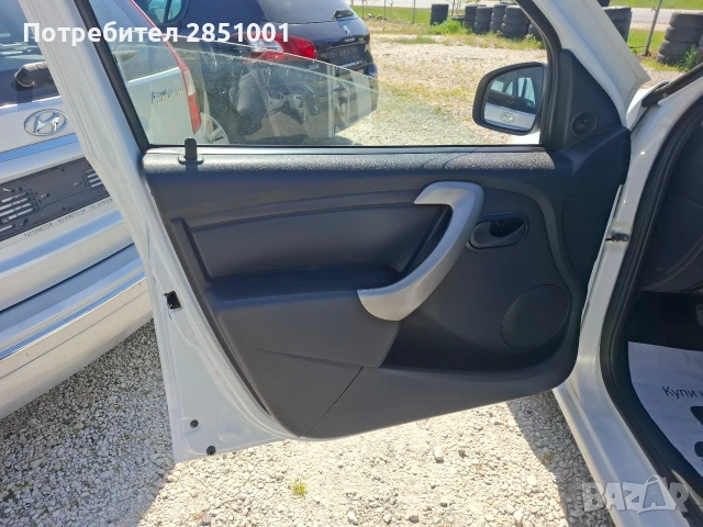 Дачия Сандеро 1.2 Бензин, снимка 10 - Автомобили и джипове - 54339652