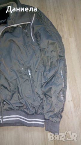 Спортно яке, Jack&jones, L, снимка 4 - Спортни дрехи, екипи - 31412508