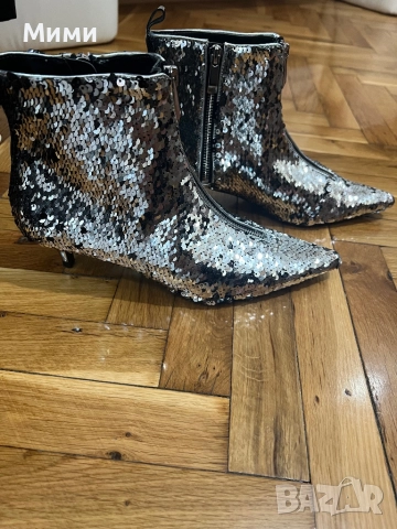 Уникални боти ZARA, снимка 5 - Дамски боти - 52863556