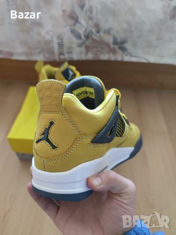 Nike Air Jordan Retro 4 Yellow Lightning Кецове Обувки Маратонки Нови Дамски Размер 39 Номер , снимка 4 - Кецове - 38604246