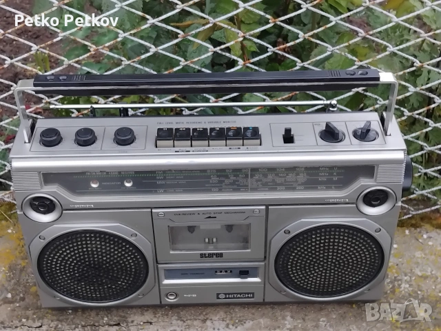 Продавам Касетофон ( Hitachi trk-8000Е JAPAN) , снимка 2 - Радиокасетофони, транзистори - 54363942