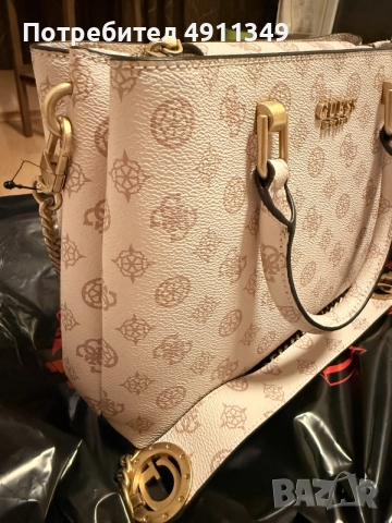 Маркова чанта на Guess, снимка 4 - Чанти - 56191710