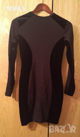 Нова H&M вталяваща черна рокля с дълъг ръкав кадифе XS-S, снимка 5 - Рокли - 31201401