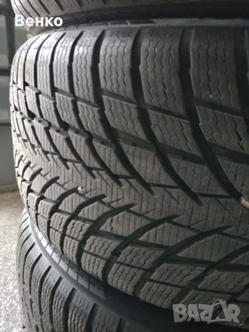 235/45/17 nokian tyres, снимка 2 - Гуми и джанти - 52348489