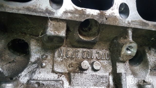 Цилиндрова глава Ауди А8 4ЕD3 6.0 W12 450 к.с., снимка 12 - Части - 36614790