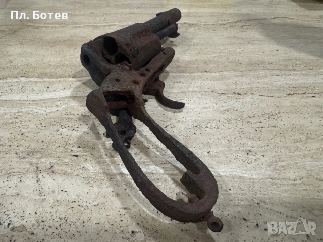 Стар револвер Гасер, снимка 4 - Антикварни и старинни предмети - 52698520