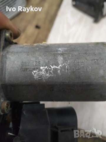 Моторче стъклоповдигач врата Audi A6 2000г.(задна дясна) 0130821785 EB, снимка 6 - Части - 52321592