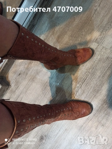 Продавам втора употреба естествена кожа кафяви ботуши с вата номер 39 - цена 16 евро, снимка 3 - Дамски ботуши - 53076433