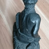Бронзова статуетка, снимка 3 - Антикварни и старинни предмети - 42908371