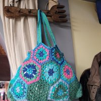 hand made пачуърк  плетена чанта,шарена, снимка 4 - Чанти - 44496962