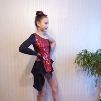 рокля за спортни танци комбинация между червено и черно, снимка 3 - Детски рокли и поли - 35098812