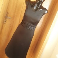 Черна елегантна рокля под коляно С