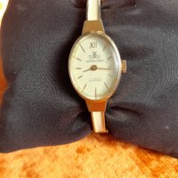 Стар дамски часовник , снимка 8 - Антикварни и старинни предмети - 42559129