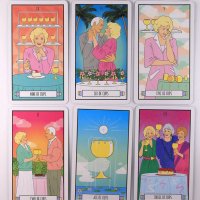 Чаровни и забавни таро карти: Golden Girls Tarot & Food Fortunes Tarot, снимка 13 - Карти за игра - 34167358