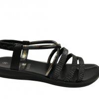 Дамски сандали на равна подметка в черно с ластик, снимка 1 - Сандали - 37256092
