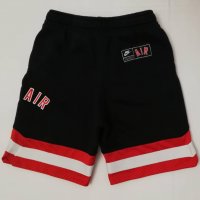 Nike AIR Fleece Shorts оригинални гащета ръст 116-122см Найк памучни, снимка 4 - Детски къси панталони - 37326319