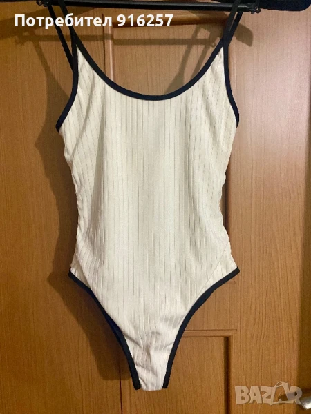 Цял бански, снимка 1