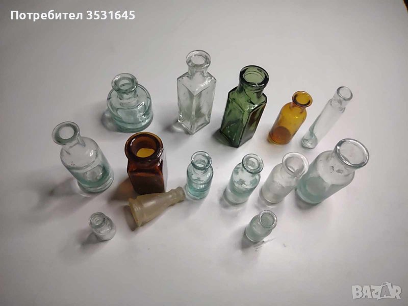 Колекция от медицински стъкленици използвани през 18-19 век., снимка 1