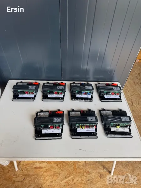 КОМБИНИРАНО ЗАРЯДНО Dometic ЗА БАТЕРИИ И ЗАХРАНВАНЕ ЗА 12 V Цена за брой 450.00 лева, снимка 1