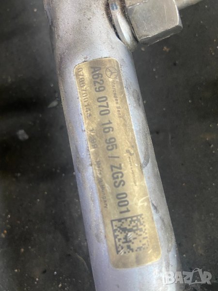 Горивна рейка ом629 v8 420 cdi mercedes клапан  - A6290700795 и A6290701695, снимка 1