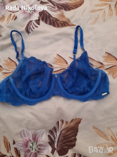  Два секси сутиена , снимка 1