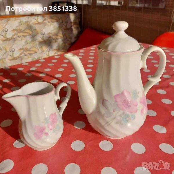 Вази, кани ,чайник,кристален съд Бохемия за захар и бонбони,старинки всякакви, снимка 1