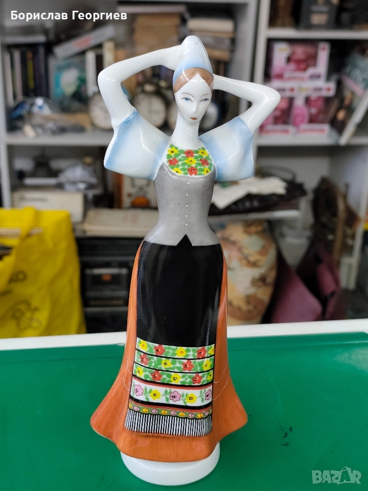 Унгарска порцеланова статуетка Budapest Aquincum , снимка 1