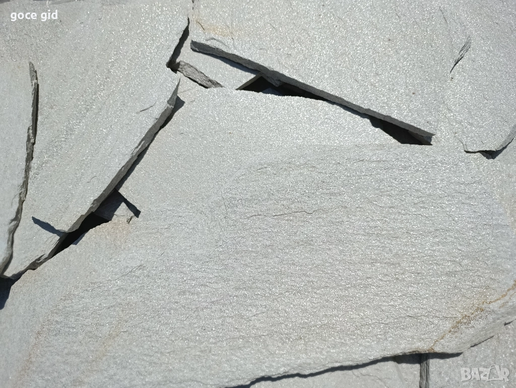 Снежнобял цвят с фин кристален блясък 🤍 – здрав, мразоустойчив и естествено нехлъзгащ се. Подходящ , снимка 1