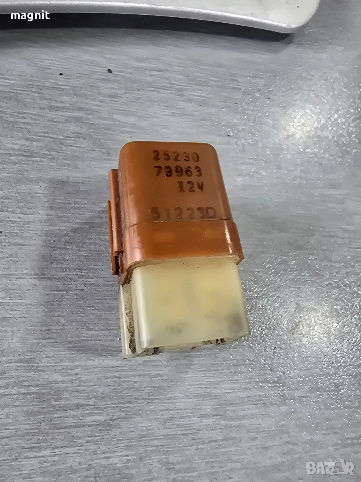 Реле 25230-7996A 6-Пина 12V Nissan 51223D, снимка 1