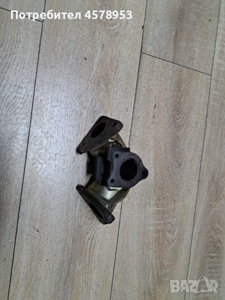 Тройник изпускателна тръба за Mercedes W204, снимка 1