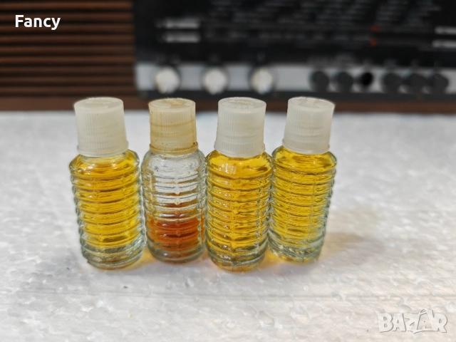 Стари шишенца с одеколони Духи Венера 