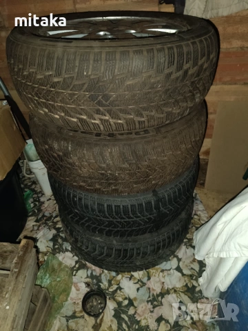 16 ли аломин от Рено със зимни гуми-Бартер за Тойота Авенсис, снимка 2 - Автомобили и джипове - 53878000