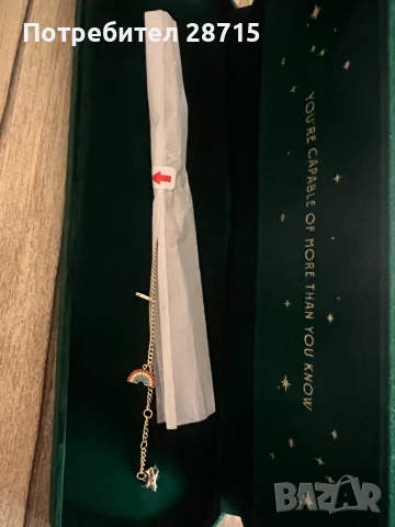 Гривна с висящи талисмани „Магьосникът от Оз“ x Fossil Special-Edition, снимка 8 - Гривни - 51083723