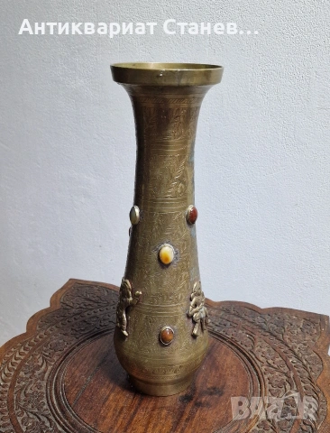 Месингова ваза ръчно декорирана