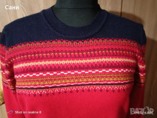 Червен пуловер , снимка 5 - Блузи с дълъг ръкав и пуловери - 52793144